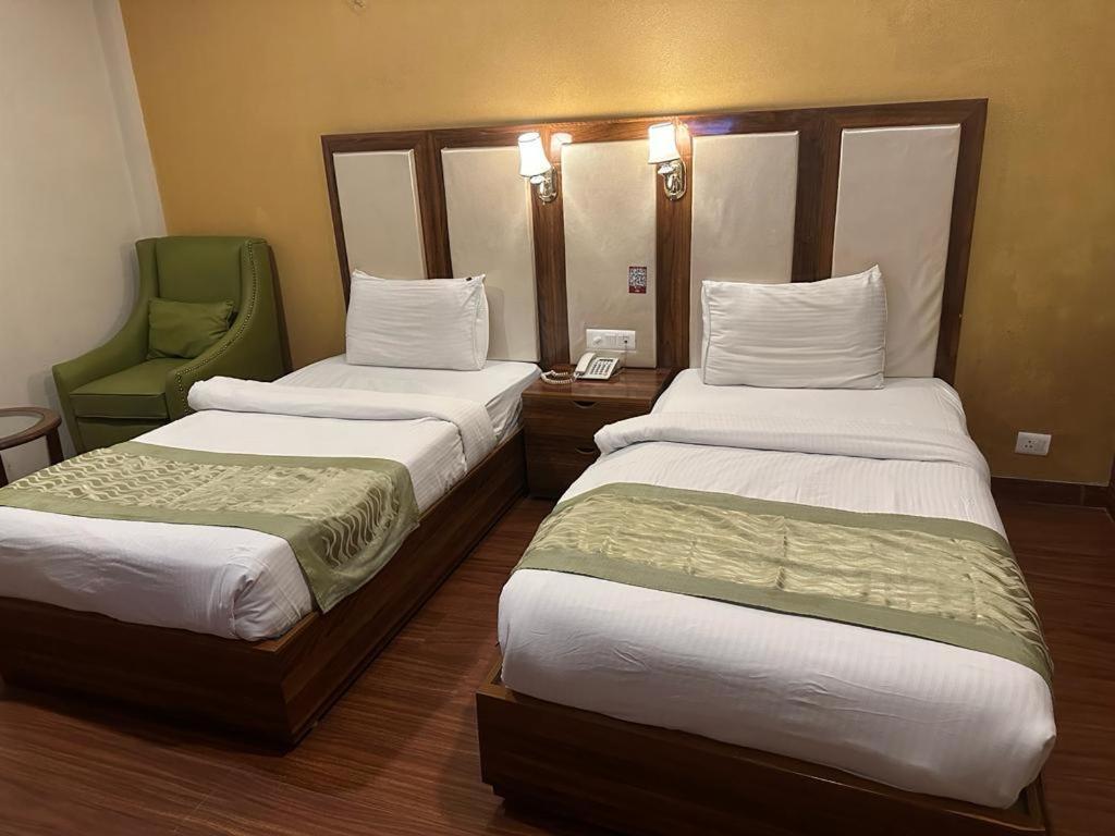 Airport Hotel Ramhan Palace Mahipalpur Нью-Дели Экстерьер фото