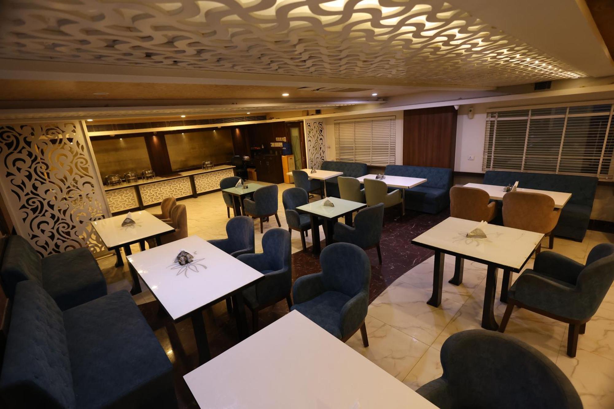 Airport Hotel Ramhan Palace Mahipalpur Нью-Дели Экстерьер фото