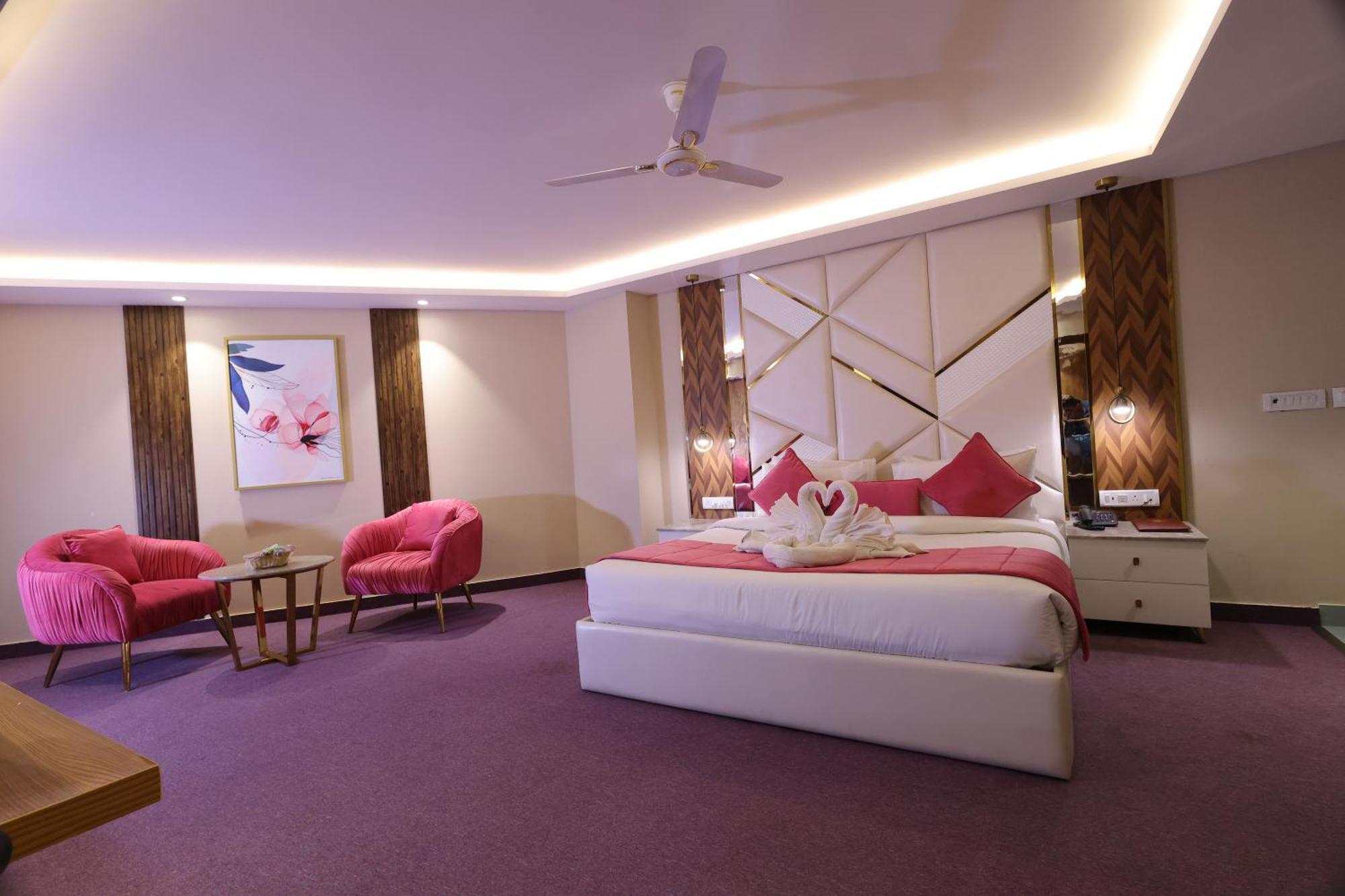 Airport Hotel Ramhan Palace Mahipalpur Нью-Дели Экстерьер фото
