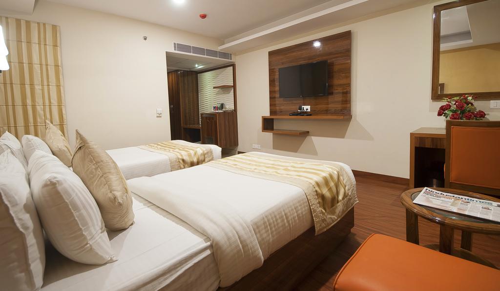 Airport Hotel Ramhan Palace Mahipalpur Нью-Дели Экстерьер фото